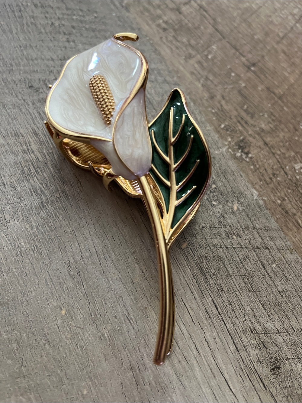 Gold Tone White Calla Lily Hair Claw Clip with Green Enamel Leaf